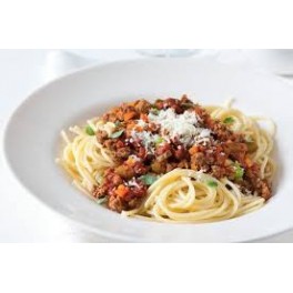 3. Špagety s bolognese omáčkou a strúhaným syrom         (330)g  – 1,3,7